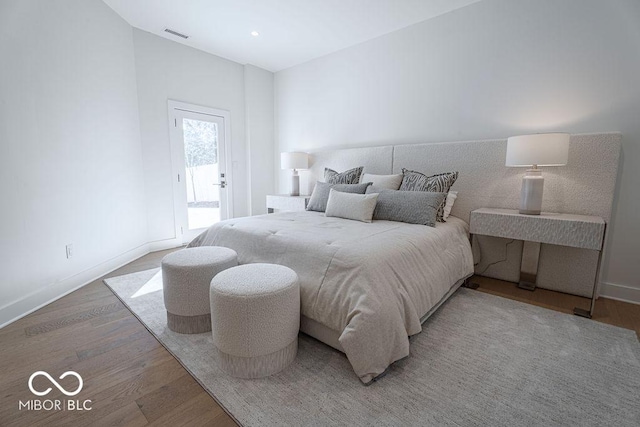 395 Breakwater Dr, Fishers, IN 46037 - bedroom featuring baseboards, visible vents, wood finished floors, and recessed lighting