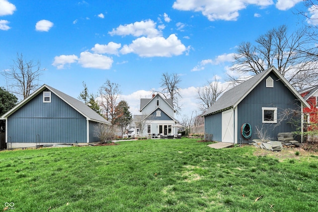 450 W Ash St, Zionsville, IN 46077 - view of yard with an outbuilding