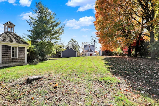 450 W Ash St, Zionsville, IN 46077 - view of yard