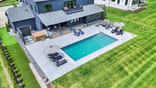 5120 Melbourne Pl, Zionsville, IN 46077 - swimming pool featuring an outdoor living space, an outdoor hot tub, a patio, and a yard
