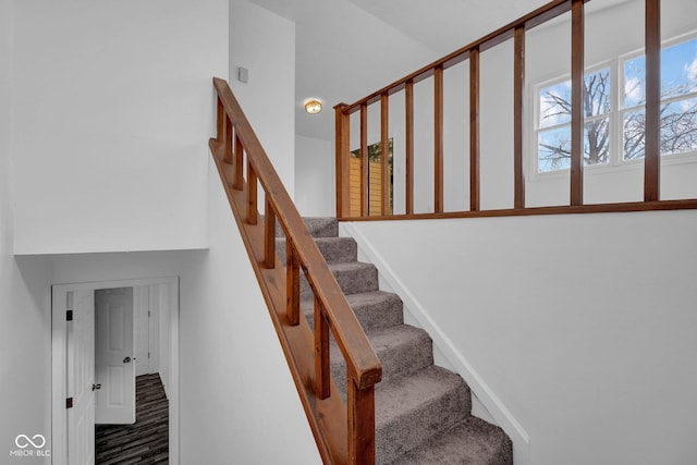 1847 Crystal Bay E Dr, Plainfield, IN 46168 - staircase featuring baseboards