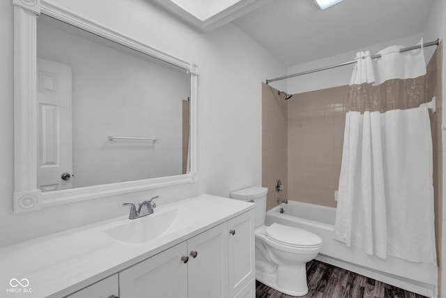 1847 Crystal Bay E Dr, Plainfield, IN 46168 - full bath featuring vanity, shower / bathtub combination with curtain, toilet, and wood finished floors