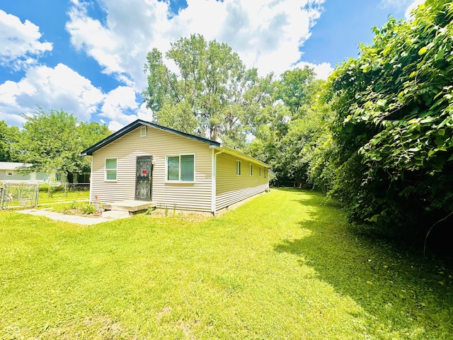 3201 N Hawthorne Ln, Indianapolis, IN 46218 - photo 3