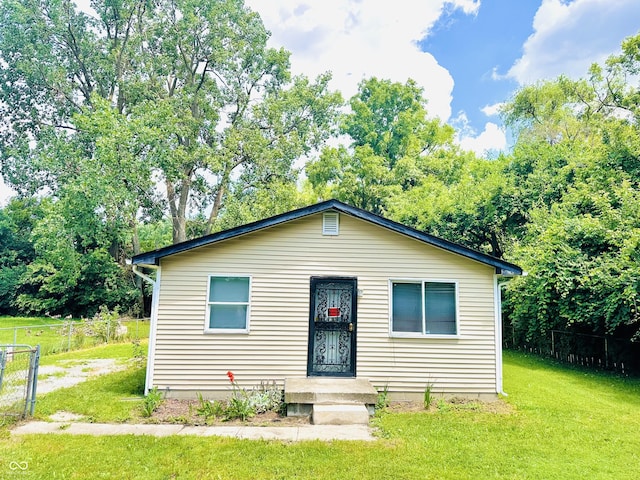 3201 N Hawthorne Ln, Indianapolis, IN 46218 - photo 1