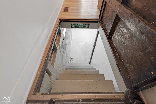 843 N Oxford St, Indianapolis, IN 46201 - view of staircase