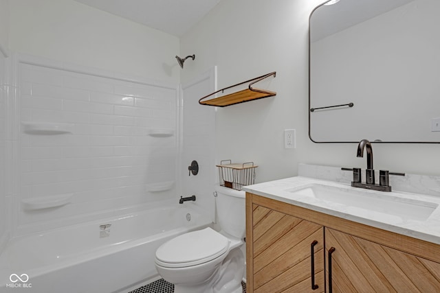 843 N Oxford St, Indianapolis, IN 46201 - bathroom with vanity and tub / shower combination