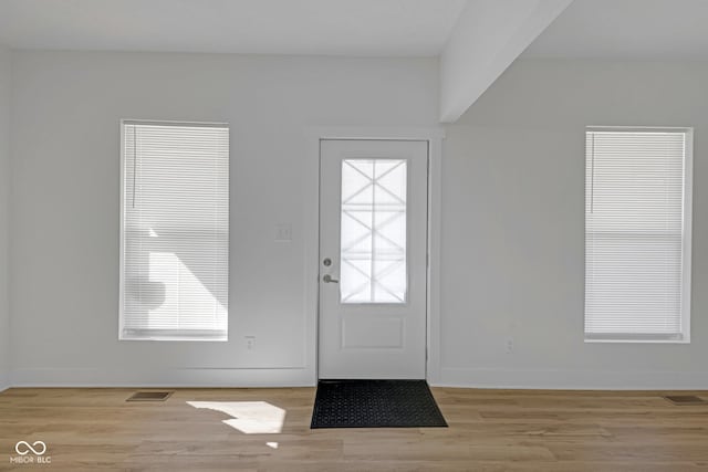 843 N Oxford St, Indianapolis, IN 46201 - entryway featuring wood finished floors and baseboards