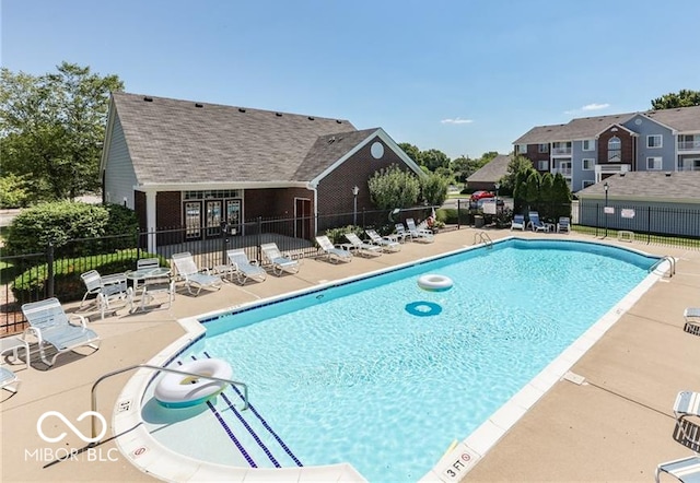 6231 Amber Creek Ln Unit 312, Indianapolis, IN 46237 - community pool with a patio area and fence