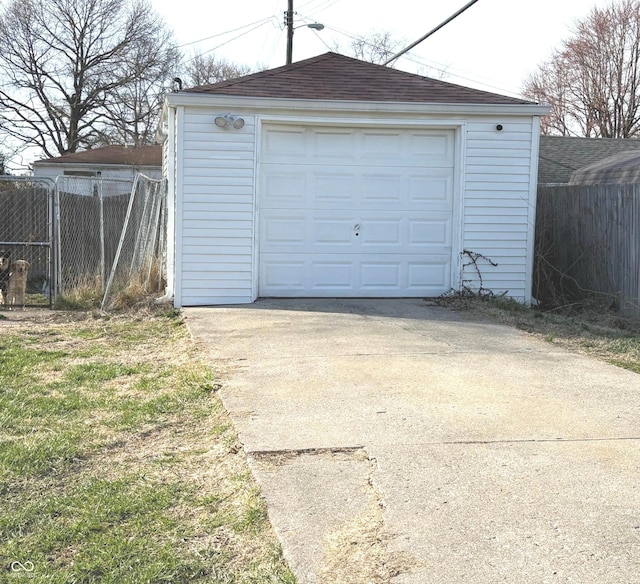 5368 Southeastern Ave, Indianapolis, IN 46203 - detached garage with fence and driveway