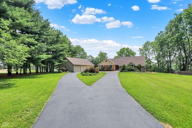 22 Point Ln, Arcadia, IN 46030 - view of front facade featuring a detached garage and a front yard