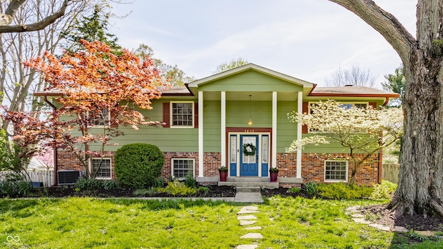 7859 N Chester Ave, Indianapolis, IN 46240 - bi-level home with brick siding