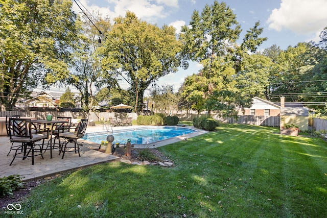7859 N Chester Ave, Indianapolis, IN 46240 - view of pool featuring a patio area