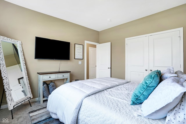 1684 Beach St, Greenwood, IN 46143 - bedroom with a closet, carpet flooring, and baseboards