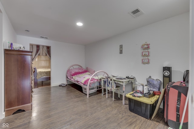 5110 Chelsea Rd, Indianapolis, IN 46241 - bedroom featuring visible vents, recessed lighting, and wood finished floors
