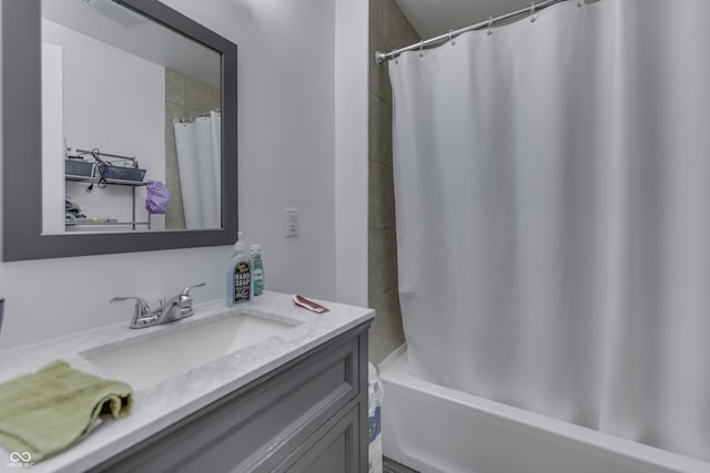 5110 Chelsea Rd, Indianapolis, IN 46241 - bathroom featuring shower / tub combo and vanity