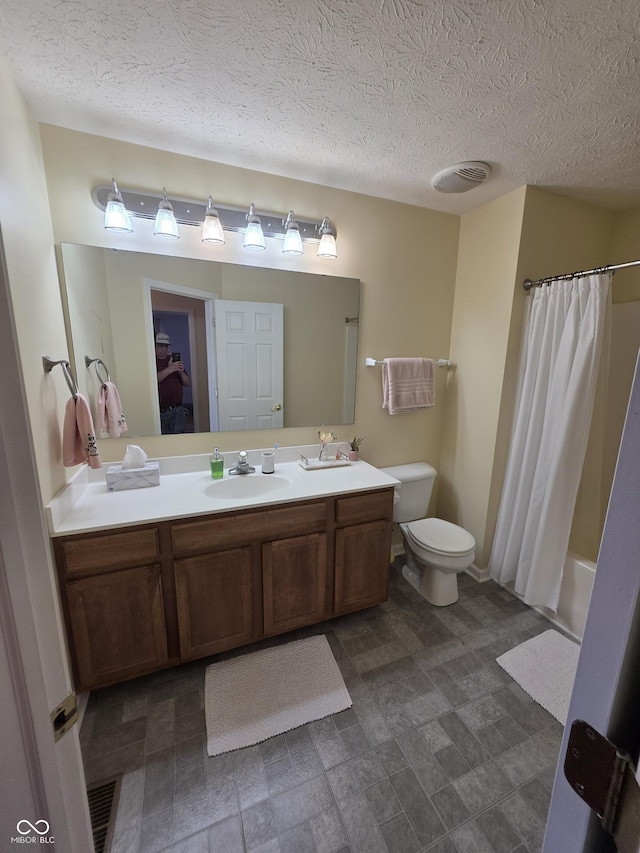 8160 Shores Edge Way, Indianapolis, IN 46237 - bathroom featuring toilet and vanity