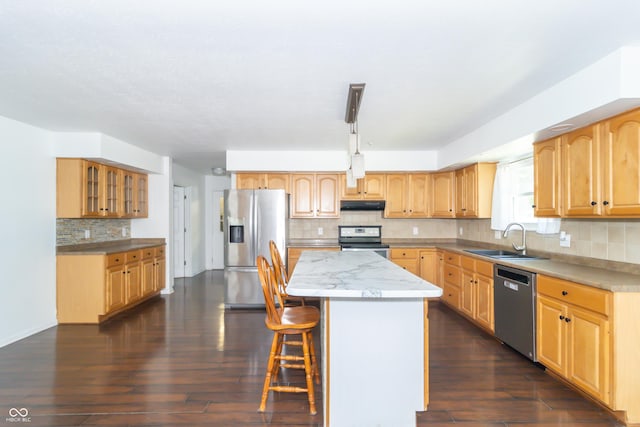 7372 Deerfield Dr, Greenfield, IN 46140 - photo 4
