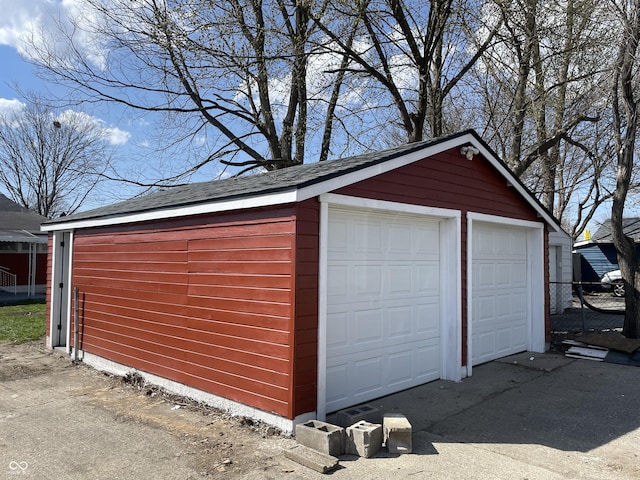 view of detached garage