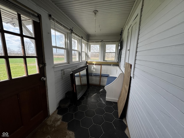 3179 W 400 N, Fairland, IN 46126 - sunroom / solarium with plenty of natural light