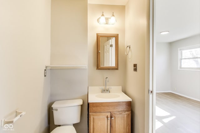 7906 E 21st St, Indianapolis, IN 46219 - half bath with toilet and vanity