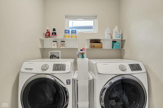 934 E Minnesota St, Indianapolis, IN 46203 - washroom featuring independent washer and dryer and laundry area