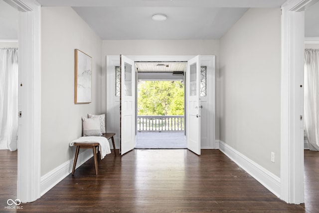 3447 Washington Blvd, Indianapolis, IN 46205 - foyer featuring wood finished floors and baseboards