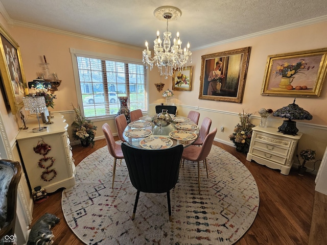 dining space featuring ornamental molding, a notable chandelier, and dark wood-style floors