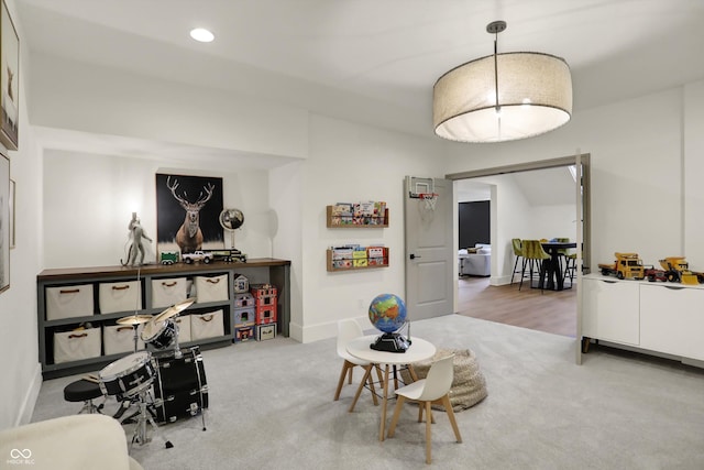 5130 Melbourne Pl, Zionsville, IN 46077 - living area with carpet floors, recessed lighting, and baseboards