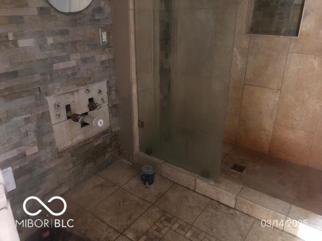 5657 E Fall Creek Pkwy N Drive, Indianapolis, IN 46226 - photo 26