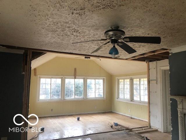 5657 E Fall Creek Pkwy N Drive, Indianapolis, IN 46226 - photo 17