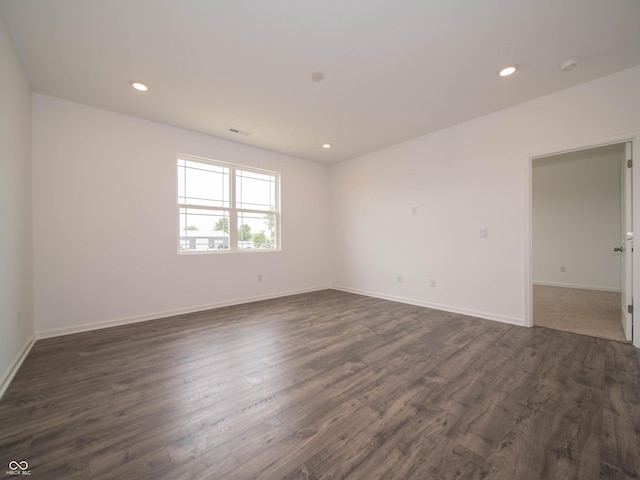 915 Saddlebrook Farms Blvd, Whiteland, IN 46184 - unfurnished room featuring dark wood-style flooring and recessed lighting