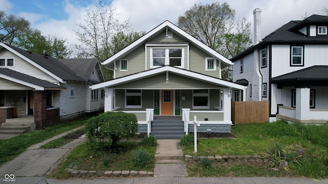 926 N Dearborn St, Indianapolis, IN 46201 - traditional style home with covered porch and fence