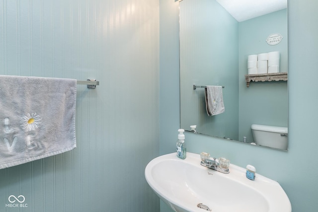 329 Dogwood Dr, Pendleton, IN 46064 - bathroom featuring a sink