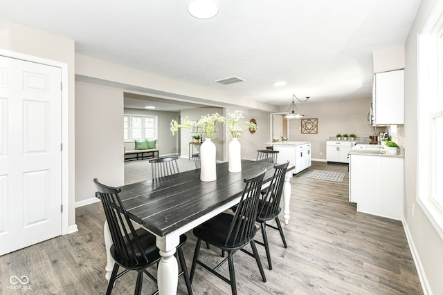 2420 Goose Creek Rd, Martinsville, IN 46151 - dining room with visible vents, baseboards, recessed lighting, and light wood-style floors
