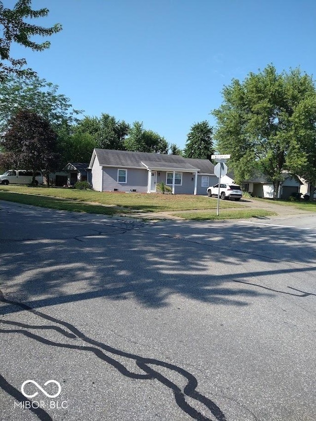 1447 Rebecca Ln, Franklin, IN 46131 - view of front of home featuring a front yard and driveway