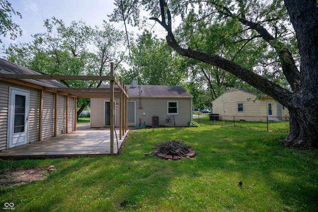 2612 Midlex Ct, Lafayette, IN 47904 - back of property with a wooden deck