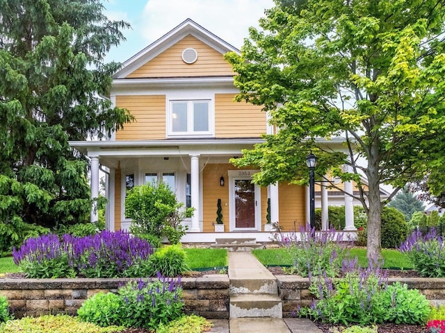 2353 Woodcreek Crossing Blvd, Avon, IN 46123 - view of front facade with a porch