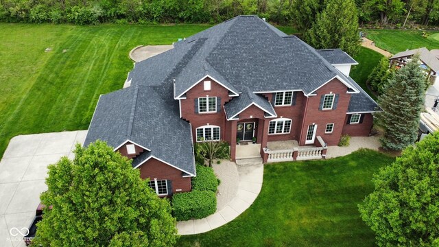 633 Foxboro Dr, Avon, IN 46123 - view of front of home featuring roof with shingles and a front yard
