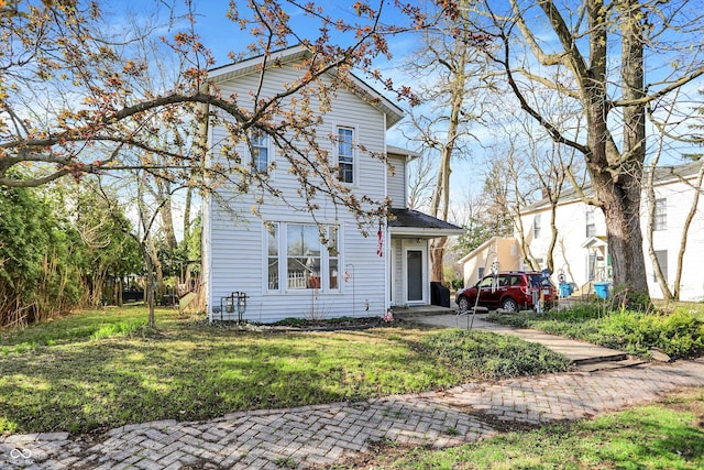 1157 Division St, Noblesville, IN 46060 - traditional-style home with a front lawn