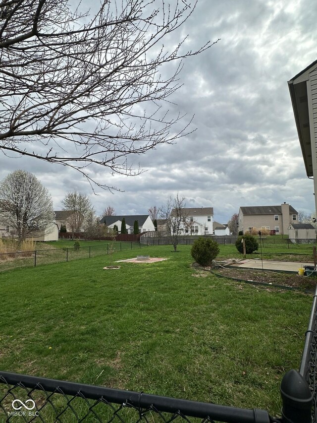 1071 Hazelwood Dr, Greenwood, IN 46143 - view of yard with fence