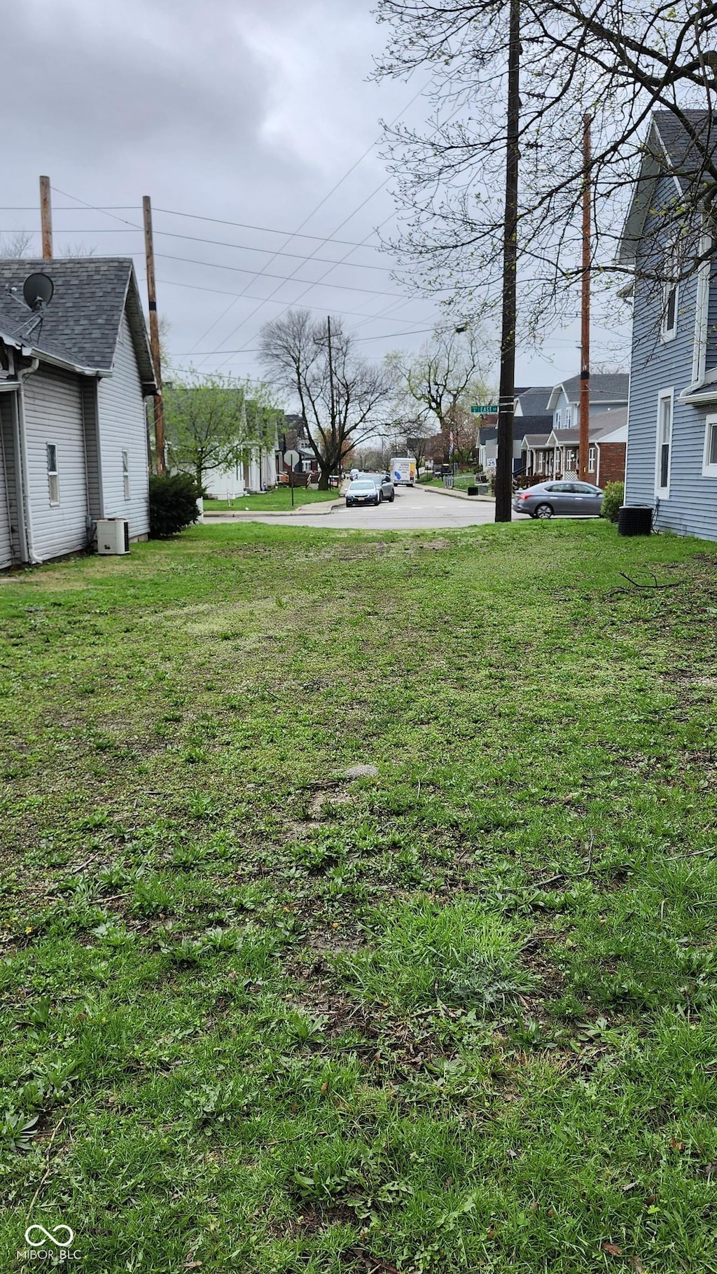 1215 S E St, Indianapolis, IN 46225