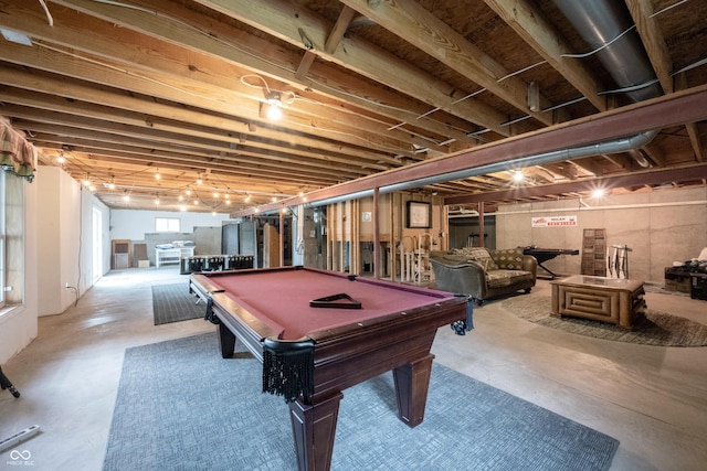 game room featuring billiards and concrete floors