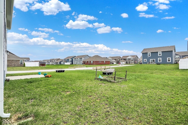 view of yard with a residential view