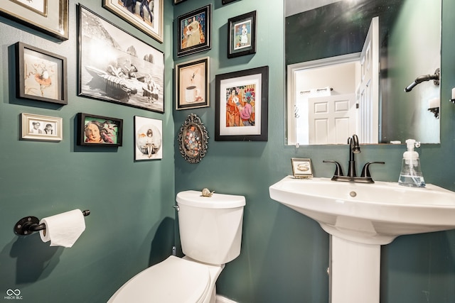 1603 E Market St, Indianapolis, IN 46201 - bathroom with toilet and a sink