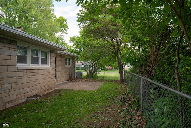 3140 Bonham Dr, Indianapolis, IN 46222 - view of yard with central AC