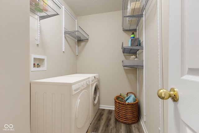 518 Carthage Cir, Westfield, IN 46074 - laundry area featuring dark wood-style floors, independent washer and dryer, and baseboards