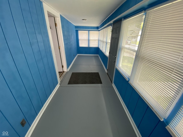 1546 Kappes St, Indianapolis, IN 46221 - view of hallway