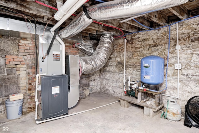 3864 N US Highway 231, Greencastle, IN 46135 - utility room featuring heating unit