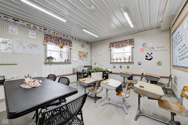 3864 N US Highway 231, Greencastle, IN 46135 - dining space featuring finished concrete flooring and a healthy amount of sunlight