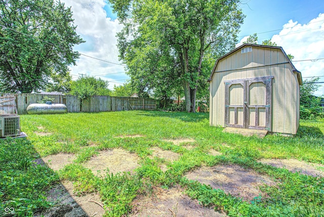 6189 Vigo Dr, Clayton, IN 46118 - fenced backyard with a storage shed